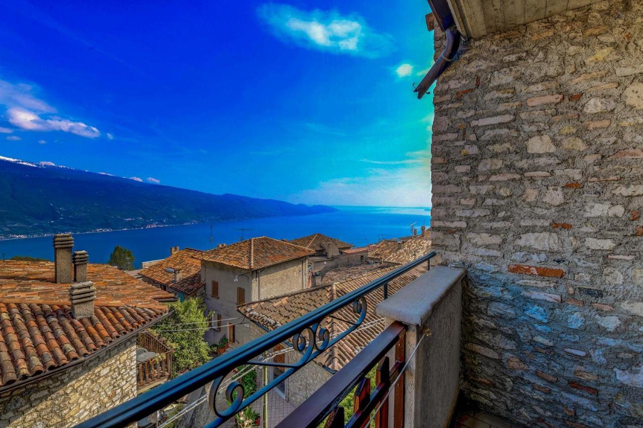 Hotel Castello Tignale Exterior foto